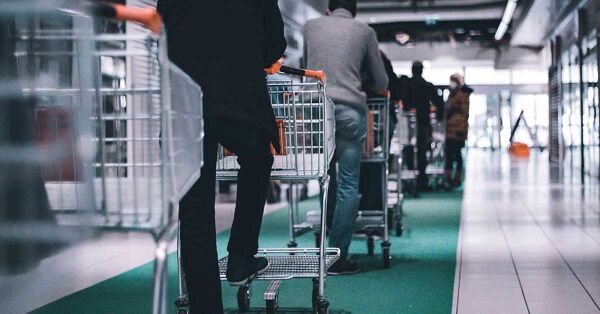 Retailers must place floor markings at queueing points