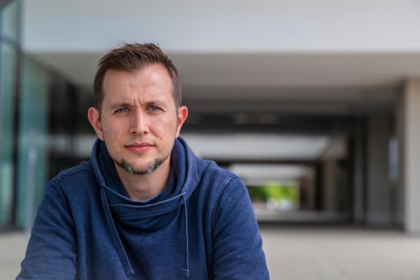  Benjamin Kralj, Leader of Corporate Marketing and Communications, SOLUM