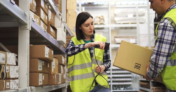 Worker Using an Advanced Scanning System