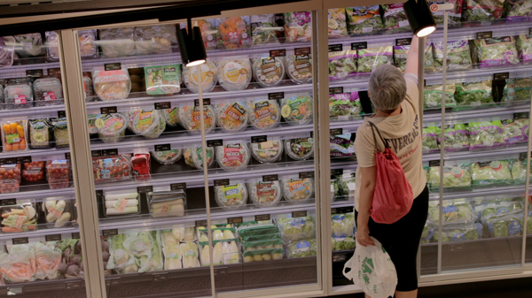 Newton ESL (Electronic Shelf Labels) placed on the freezer as product labels.